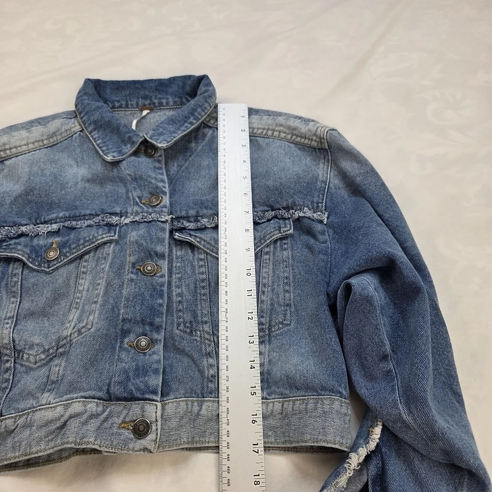 Free People Bedford Blue Denim Cropped Jean Jacket Women size S - Picture 12 of 15